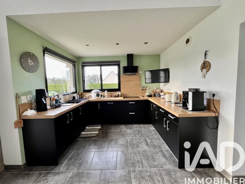 Maison - 180 m² - 6 pièces