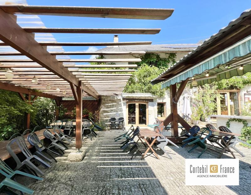 Ferme - 300 m² - 5 pièces