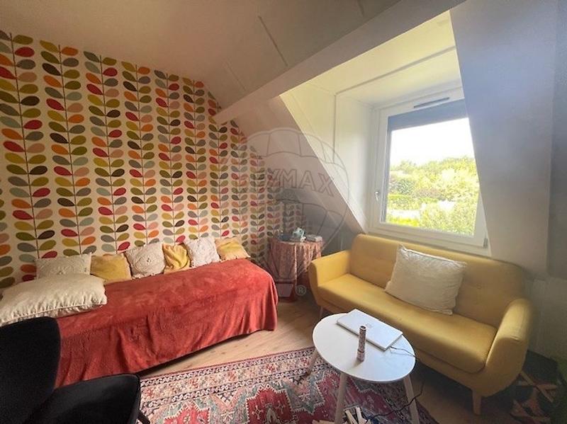 Maison - 143 m² - 6 pièces