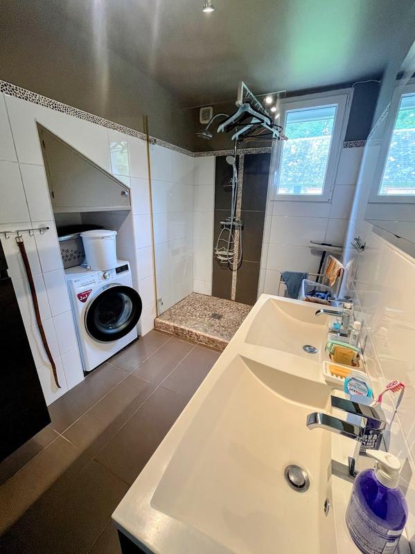 Maison traditionnelle - 160 m² - 7 pièces