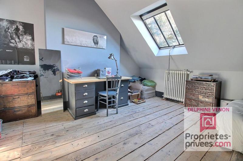 Propriété - 281 m² - 8 pièces