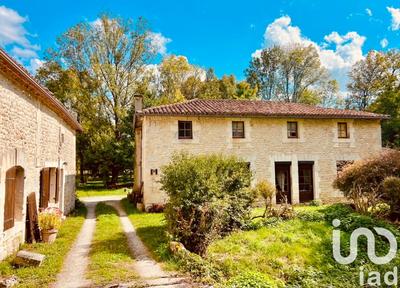 Maison - 200 m² - 6 pièces