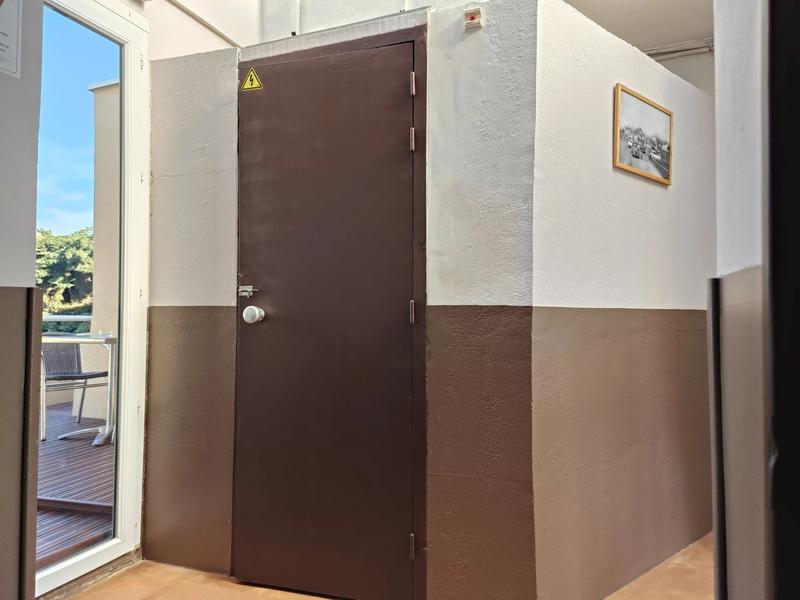 Magasins - 15 pièces