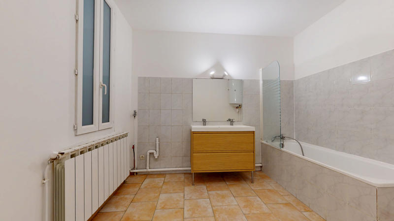 Appartement - 79 m² - 3 pièces