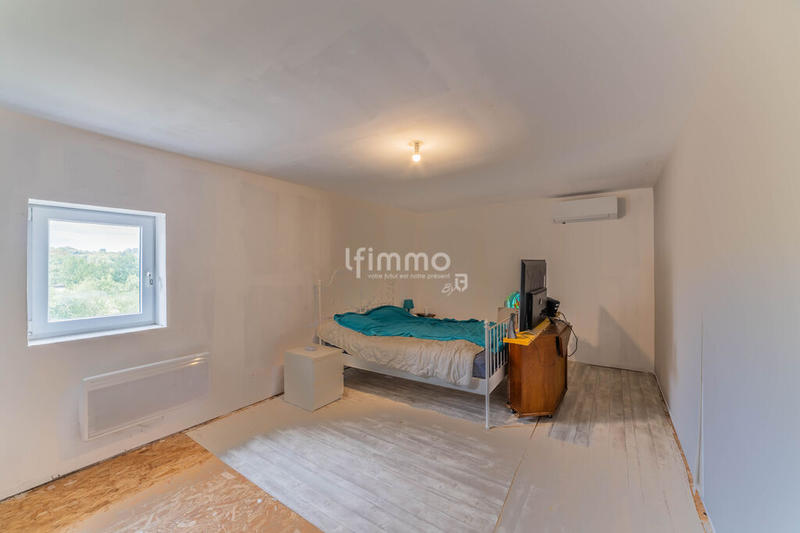 Maison de village - 275 m² - 8 pièces