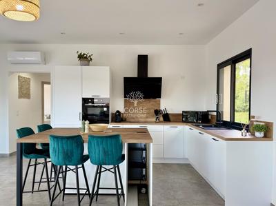 Villa - 151 m² - 5 pièces