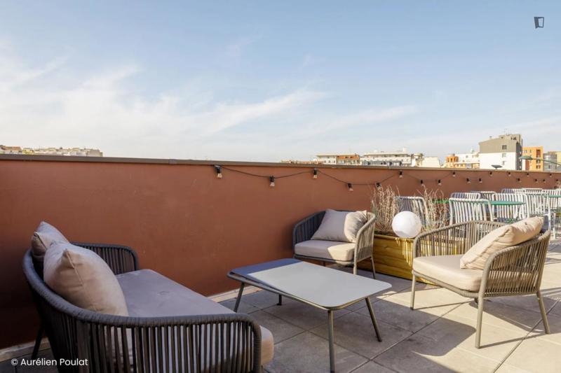 Chambre - 14 m² - 9 pièces