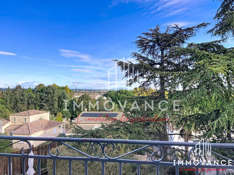 Maison - 275 m² - 7 pièces