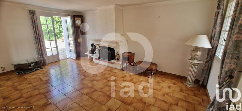 Maison - 260 m² - 6 pièces