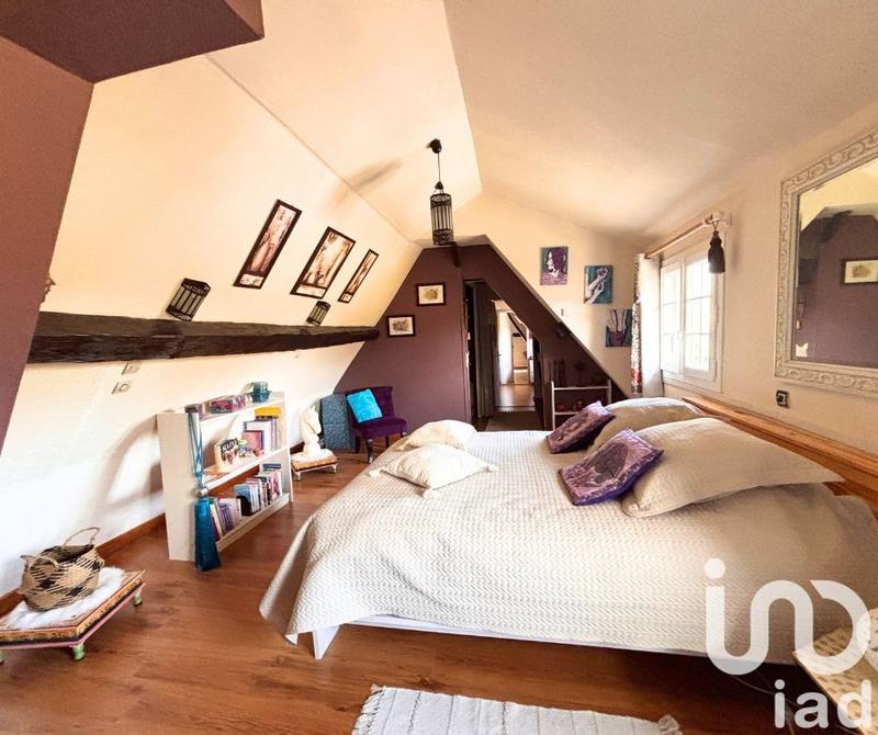 Maison - 200 m² - 7 pièces