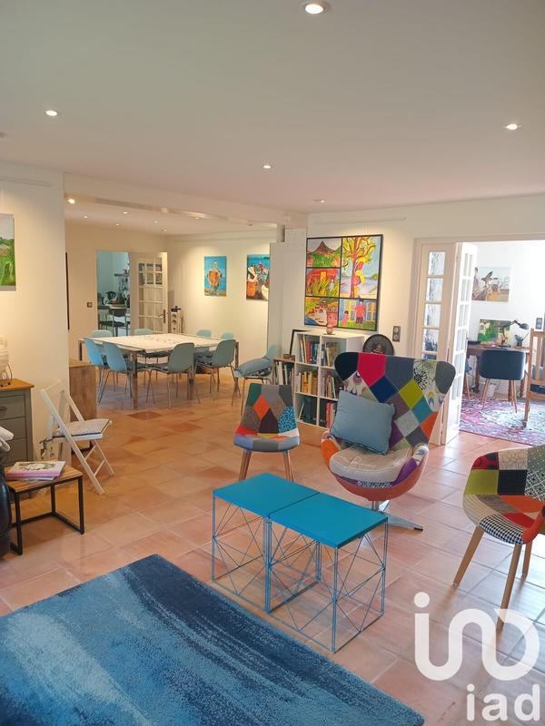 Maison - 215 m² - 10 pièces