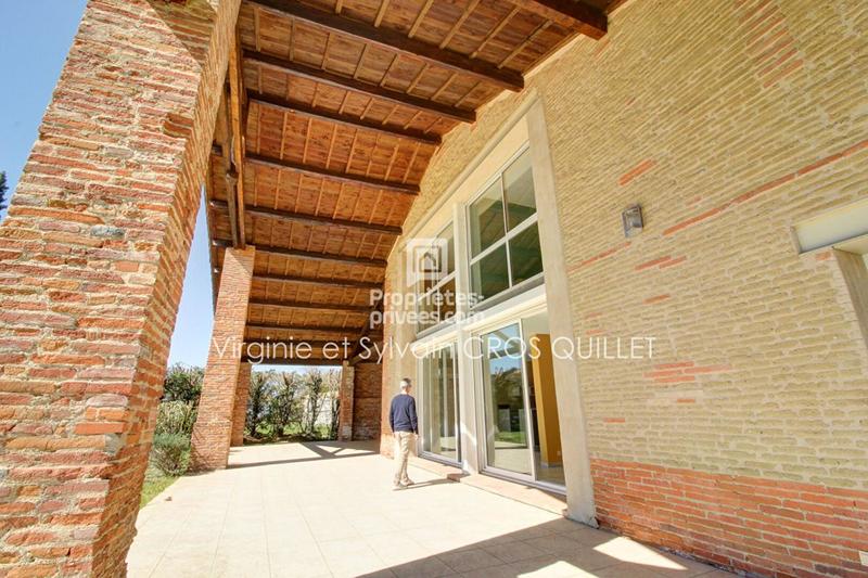 Maison - 250 m² - 7 pièces