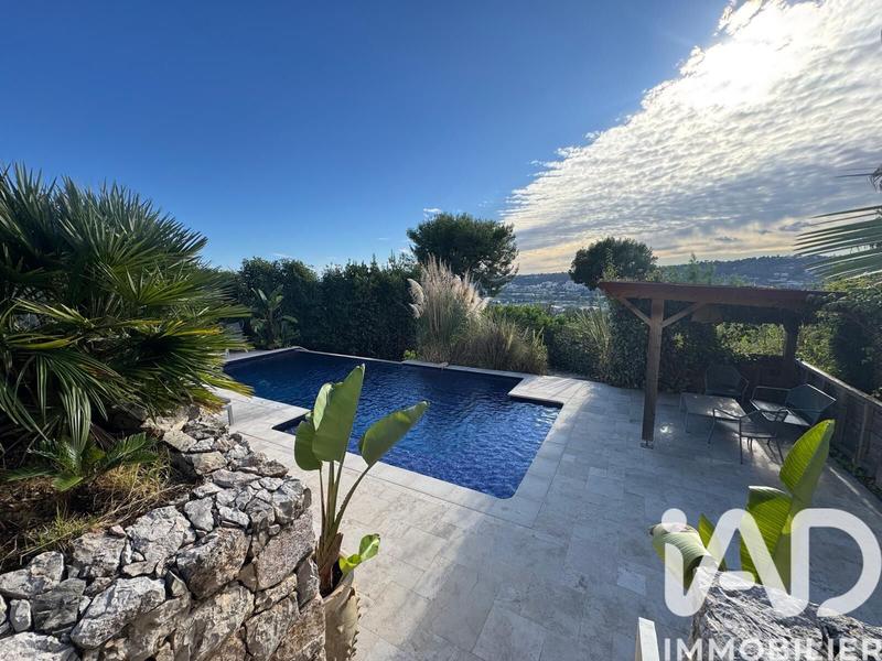 Maison de maîtres - 181 m² - 6 pièces