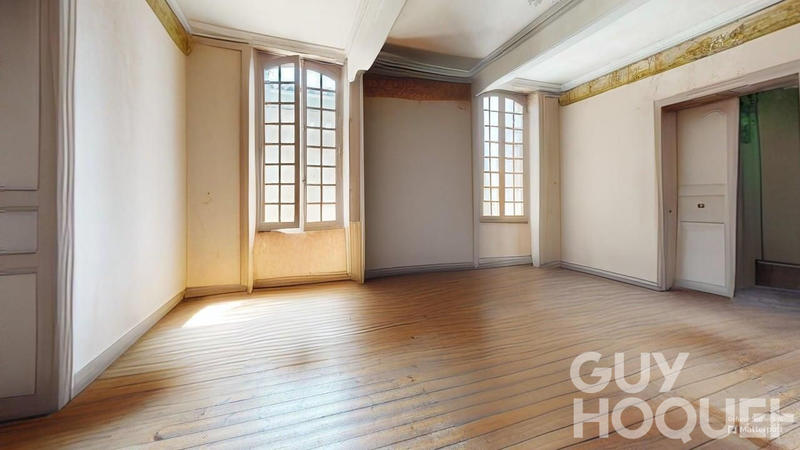 Maison - 400 m² - 10 pièces