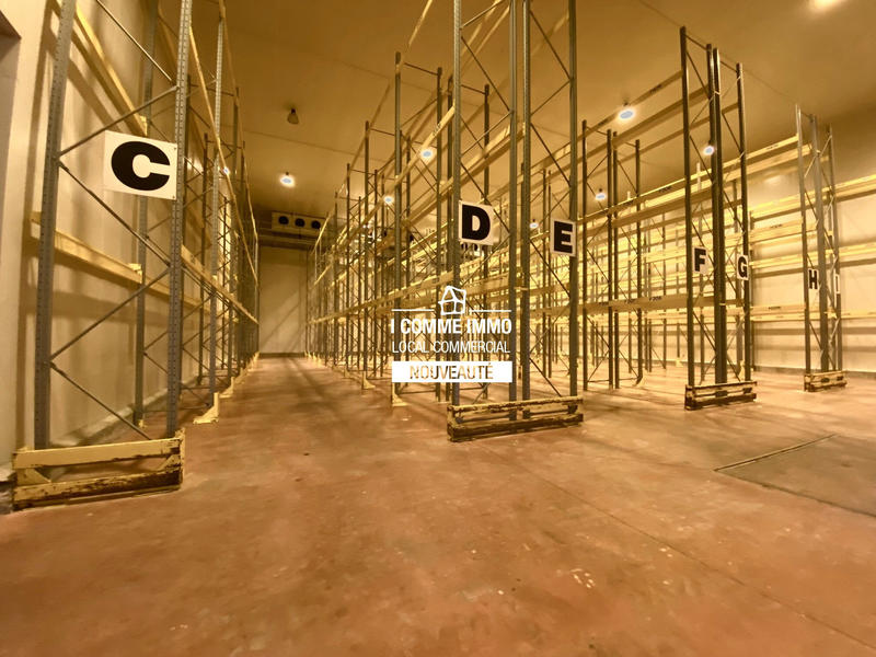 Local commercial - 940 m²