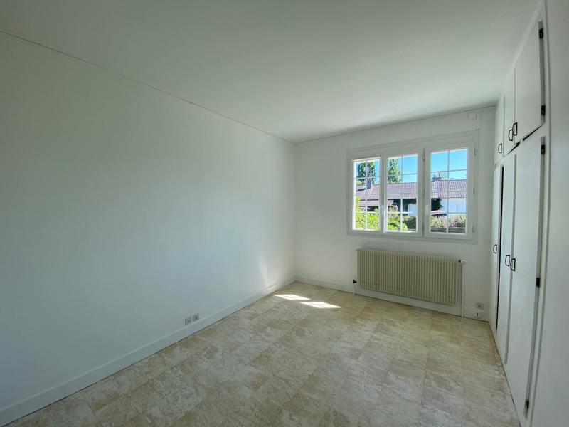 Maison - 182 m² - 10 pièces