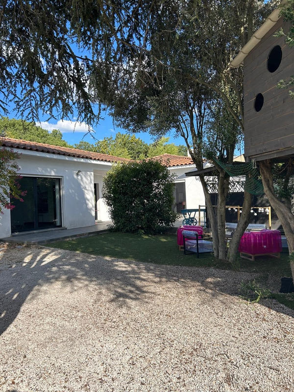 Maison - 195 m² - 5 pièces