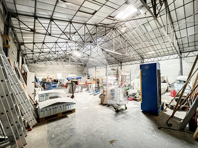 Local d'activité / Entrepôt - 490 m²