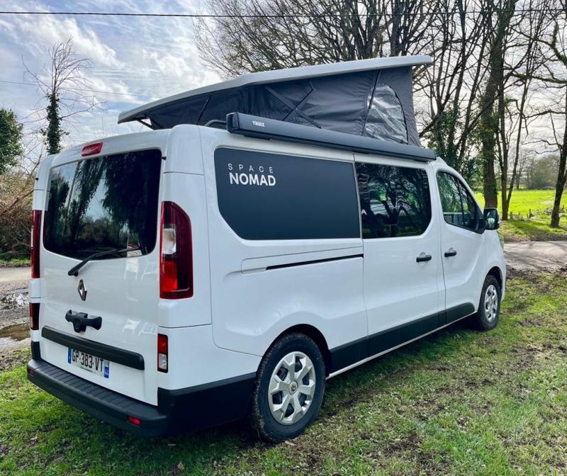 Renault Trafic Grand SpaceNomad III équilibre blue dCi 150 Edc