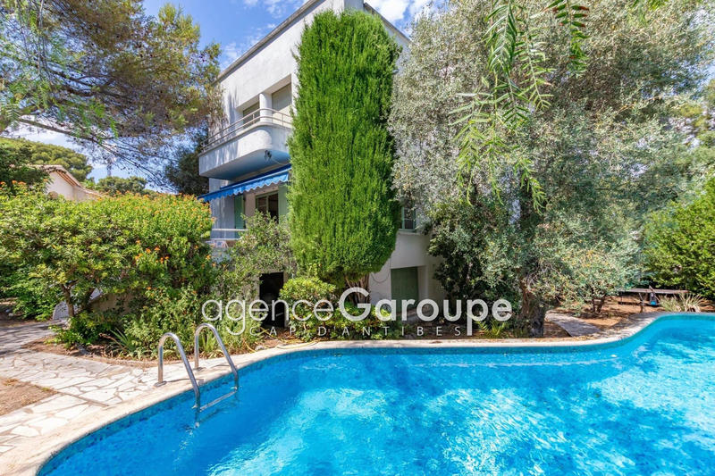 Maison - 199 m² - 6 pièces