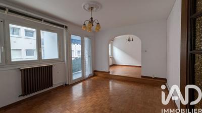 Appartement - 80 m² - 4 pièces