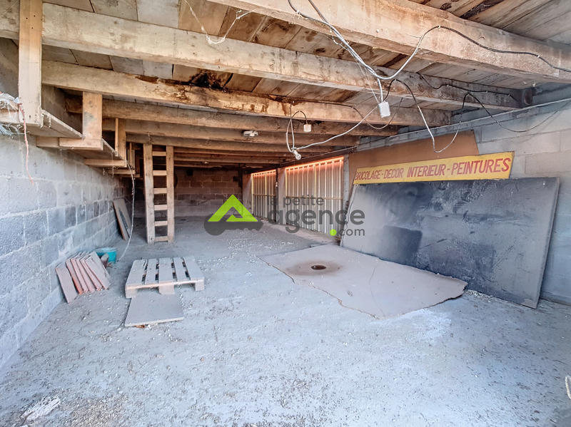 Maison - 231 m² - 8 pièces