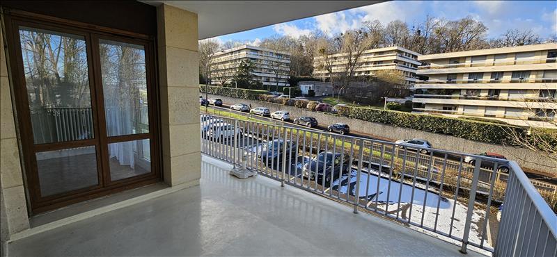 Appartement - 93 m² - 4 pièces