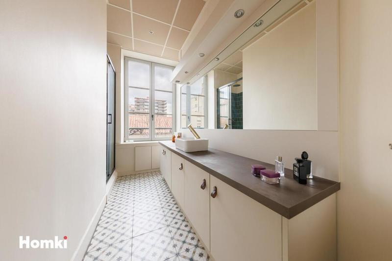 Appartement - 128 m² - 4 pièces