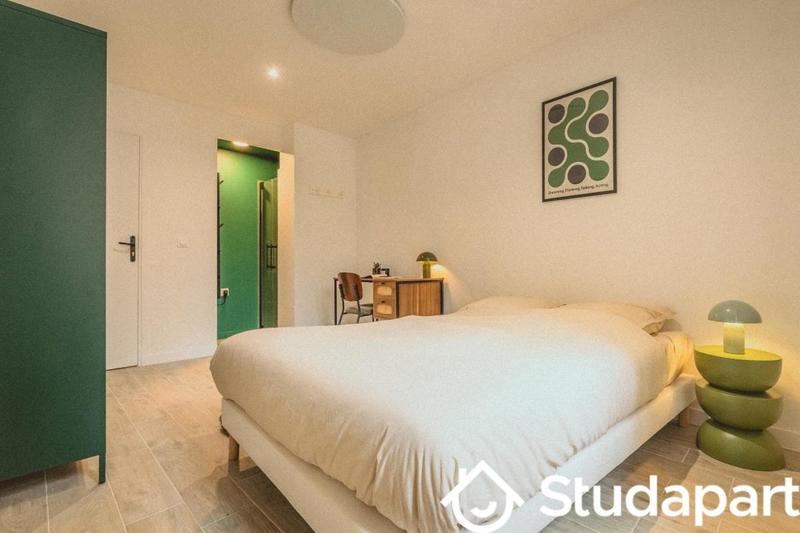 Chambre - 9 m² - 1 pièce