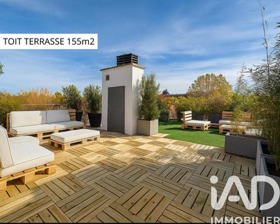 Appartement - 92 m² - 4 pièces