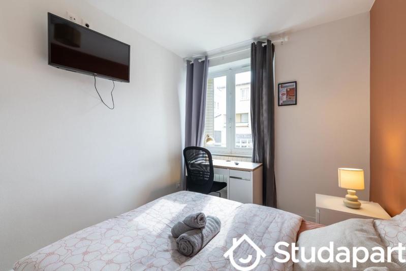 Chambre - 10 m² - 1 pièce