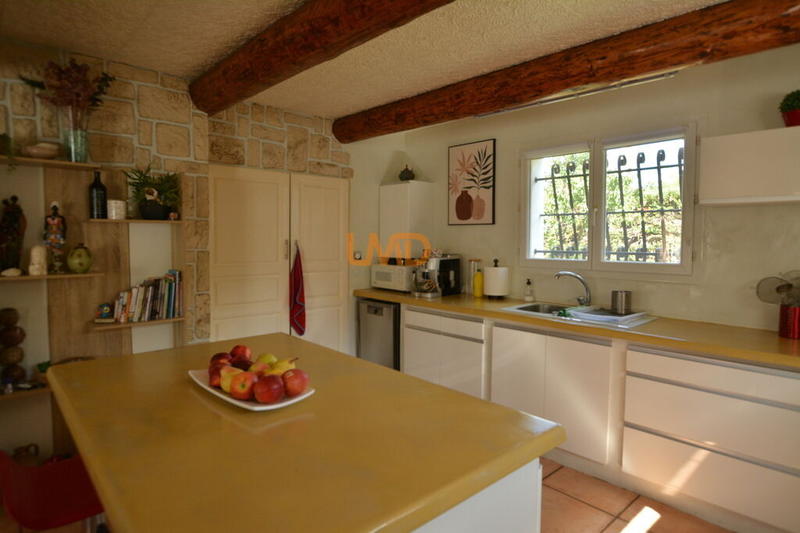 Maison - 140 m² - 8 pièces