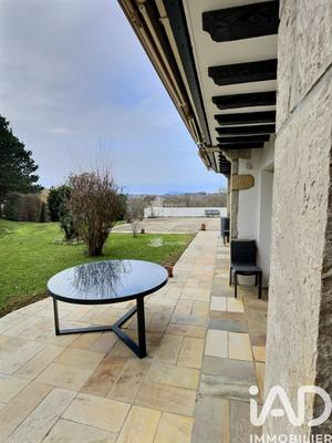 Maison de maîtres - 300 m² - 10 pièces