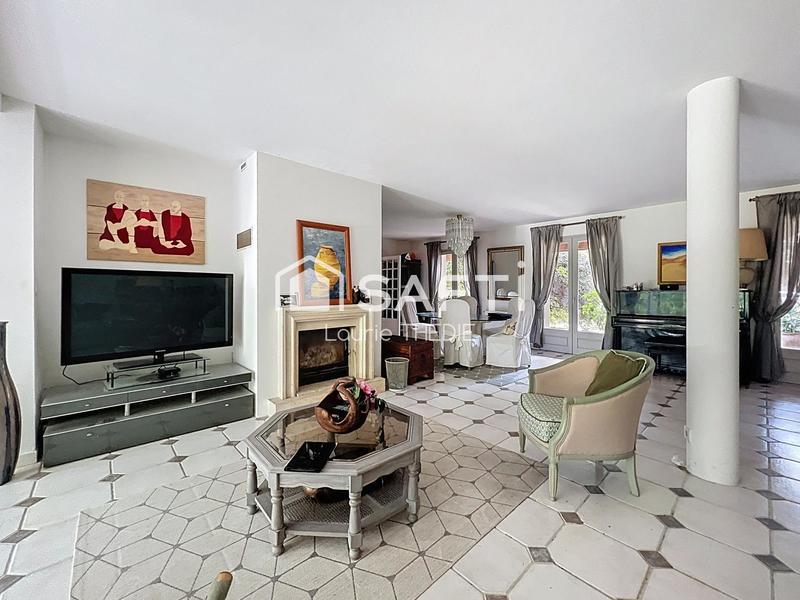 Villa - 179 m² - 6 pièces