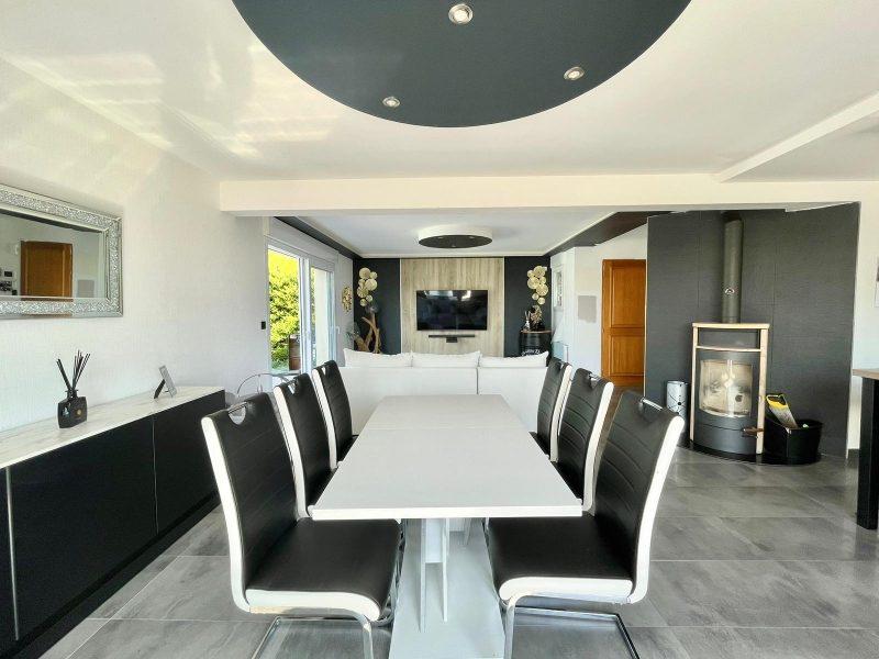 Maison - 147 m² - 5 pièces