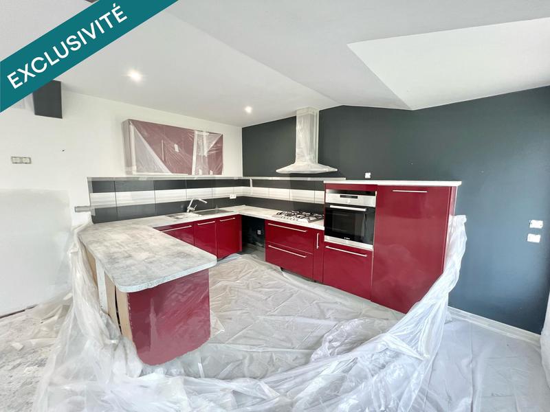 Maison - 229 m² - 9 pièces