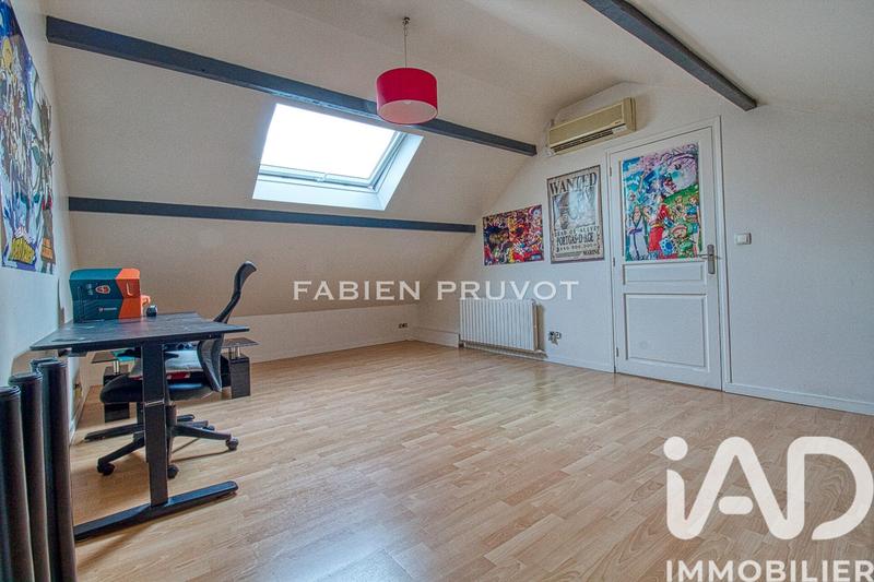 Maison - 151 m² - 7 pièces