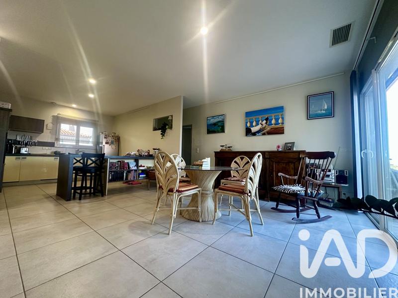 Maison - 211 m² - 6 pièces