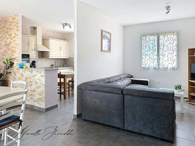 Maison - 86 m² - 4 pièces