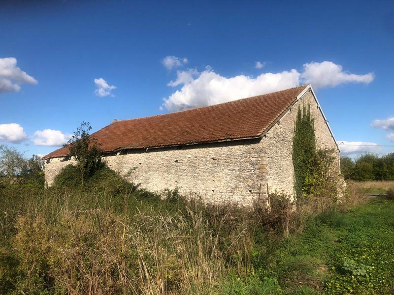 Grange - 250 m² - 1 pièce