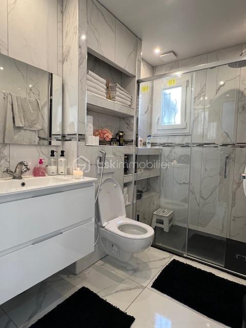 Pavillon - 121 m² - 6 pièces