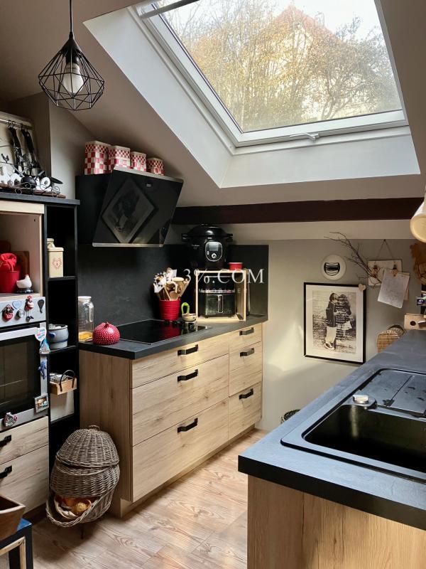 Maison - 225 m² - 8 pièces