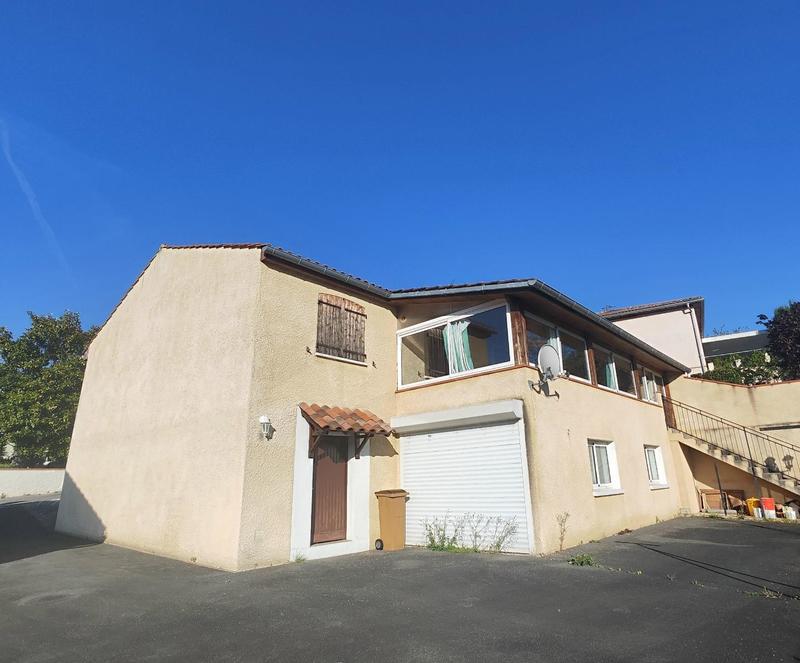 Maison - 102 m² - 5 pièces