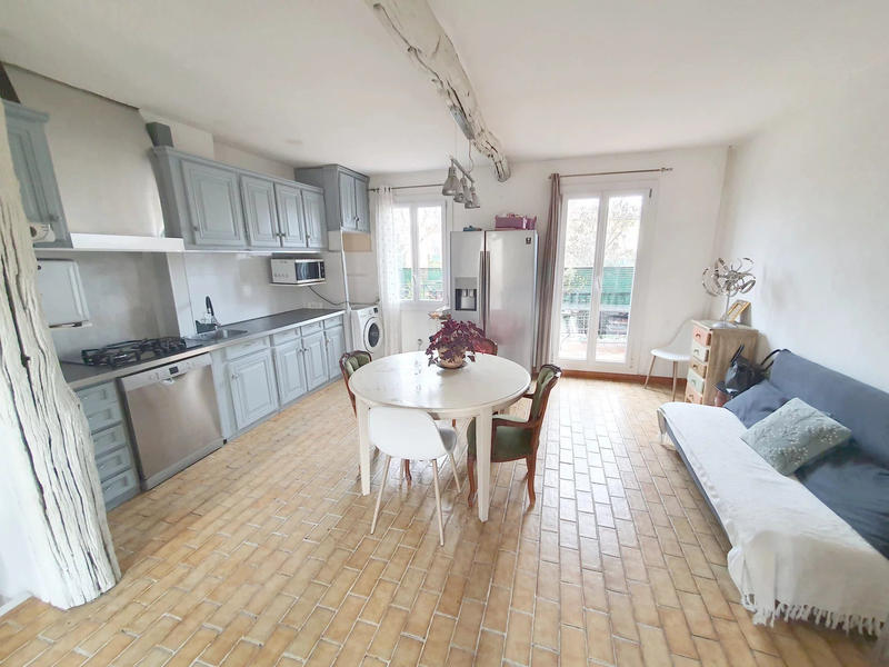 Maison - 94 m² - 4 pièces
