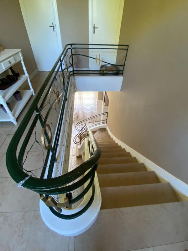 Demeure - 275 m² - 10 pièces