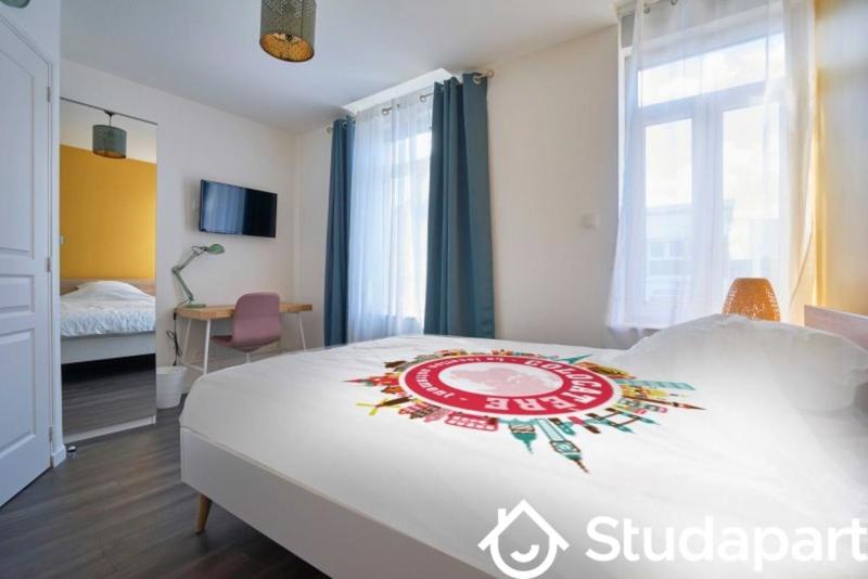 Chambre - 11 m² - 1 pièce