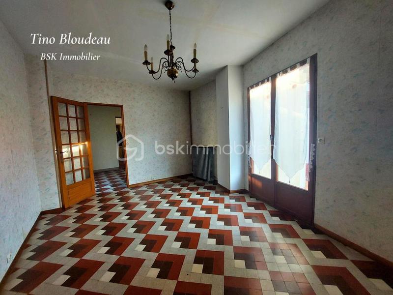 Demeure - 305 m² - 13 pièces