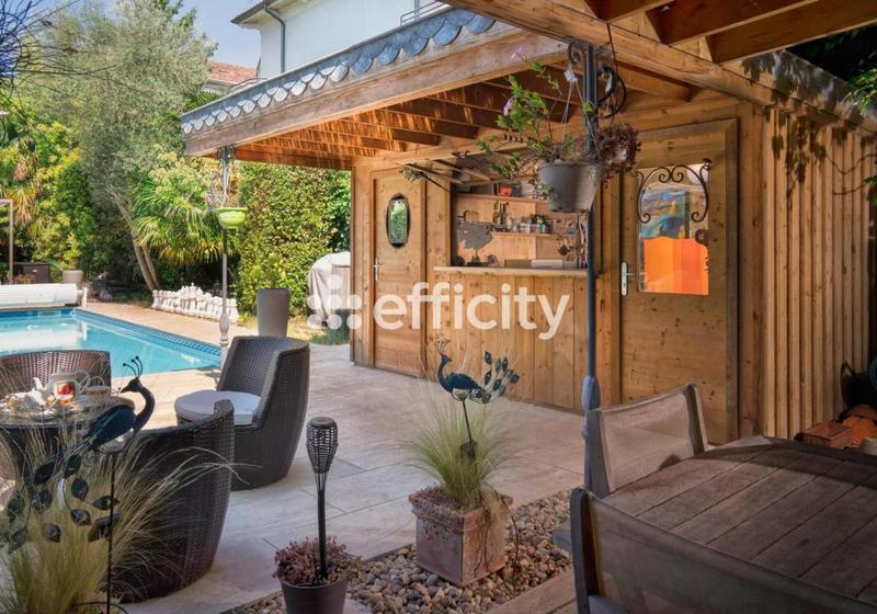 Maison - 160 m² - 7 pièces