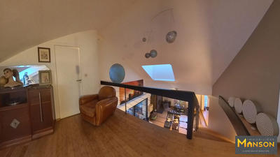 Maison - 322 m² - 12 pièces