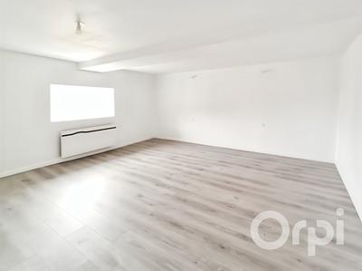 Maison - 139 m² - 6 pièces